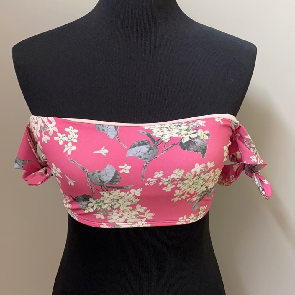 Antonio Melani Pink Floral Bikini Top